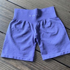 NVGTN shorts medium